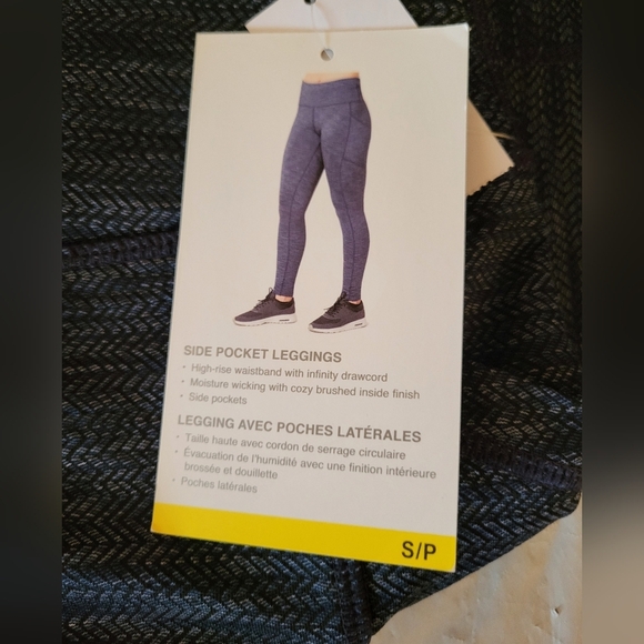 Mondetta Women's Blue Leggings, Size Small (28) - Picture 2 of 4